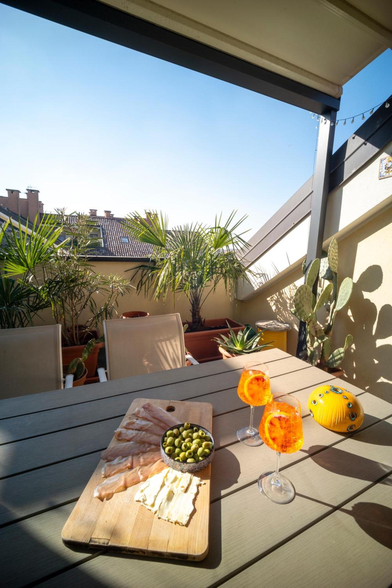Flat With Terrace Close To Forum And Milanofiori Metro Assago Exterior foto